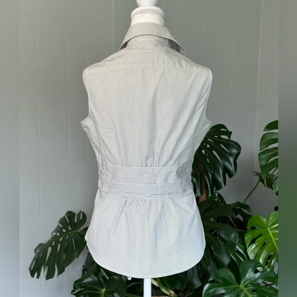 🛍️New York & company White with black striped sleeveless button down shirt. - Picture 3 of 7